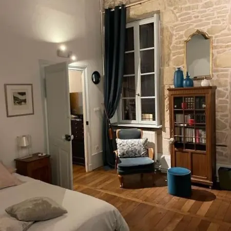 Ferienwohnung Charming Flat In Historical Centre Dijon Exterior foto