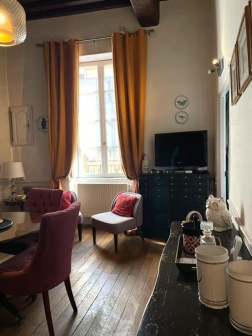 Charming Flat In Historical Centre *